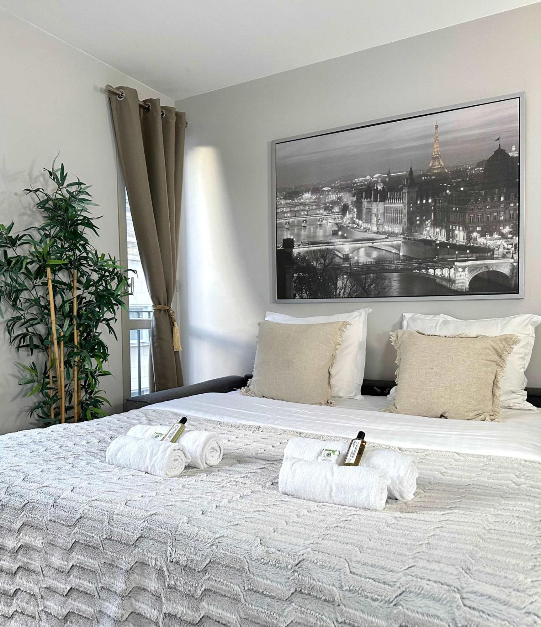 Beautiful Calm Studio In Le Marais Parijs Buitenkant foto